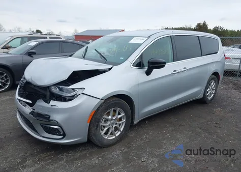 2024 Chrysler Pacifica Touring L z USA, uszkodzony, nr VIN 2C4RC1BG6RR143536